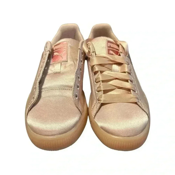 Puma Clyde Satin Rose Gold Sneaker Size 7 (Big Kid /junior) New in Box - Picture 4 of 9